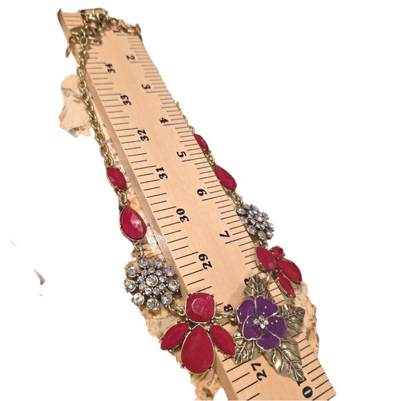 Floral Necklace The Delta Box Statement Red Purple Rhinestone Gold Tone Bib - Picture 9 of 9